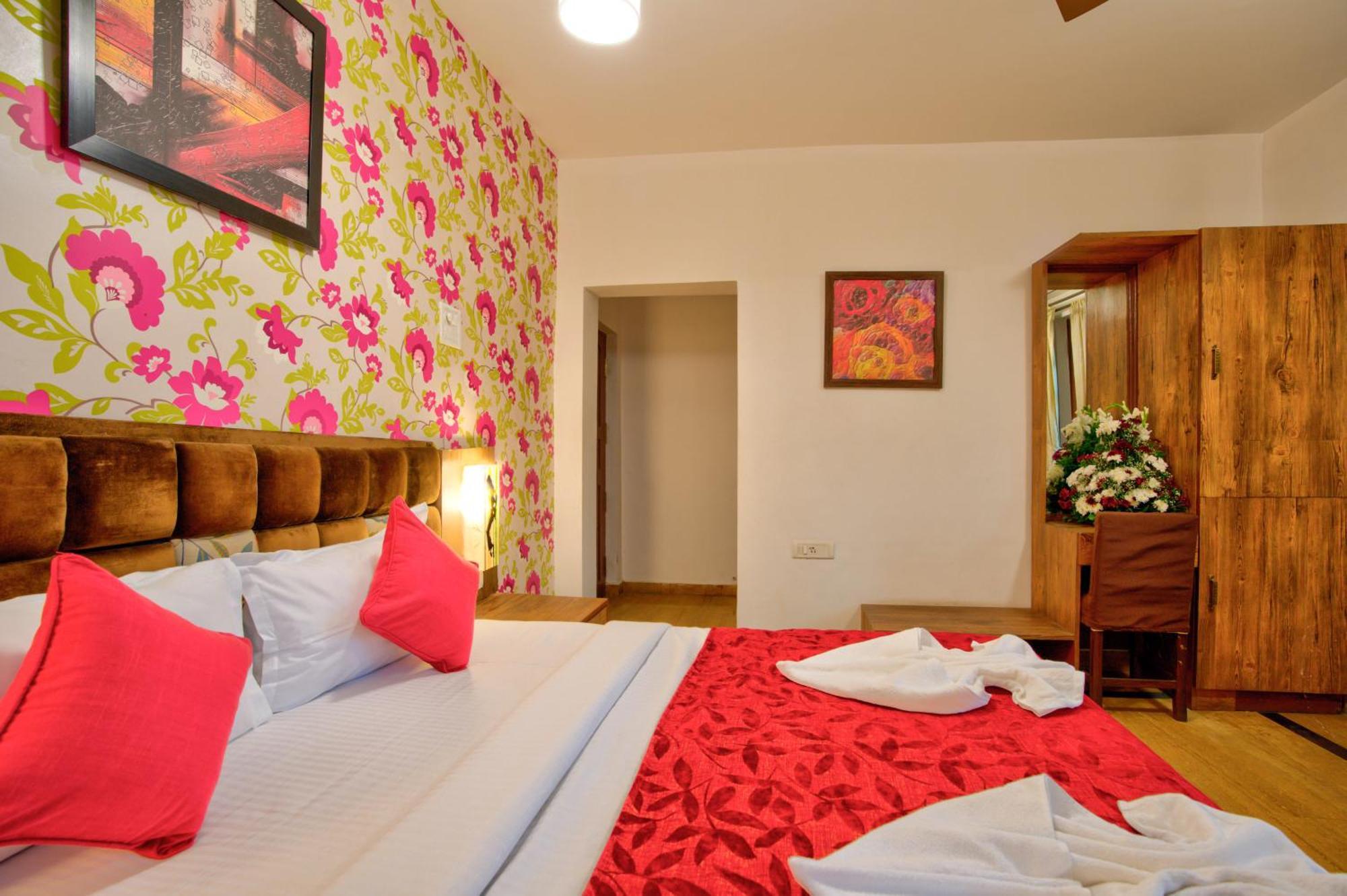 Resort Martins Siesta , A Portuguese Heritage Resort In Calangute Арпора Экстерьер фото